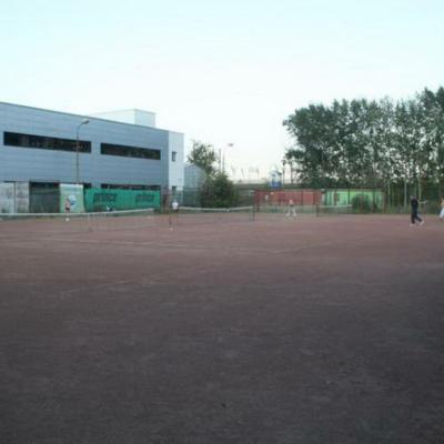 Теннисный корт