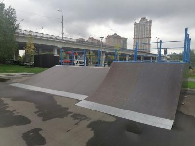 Скейт площадка